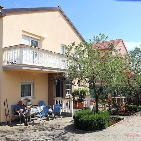 Apartments Kata Biograd Na Moru Esterno foto