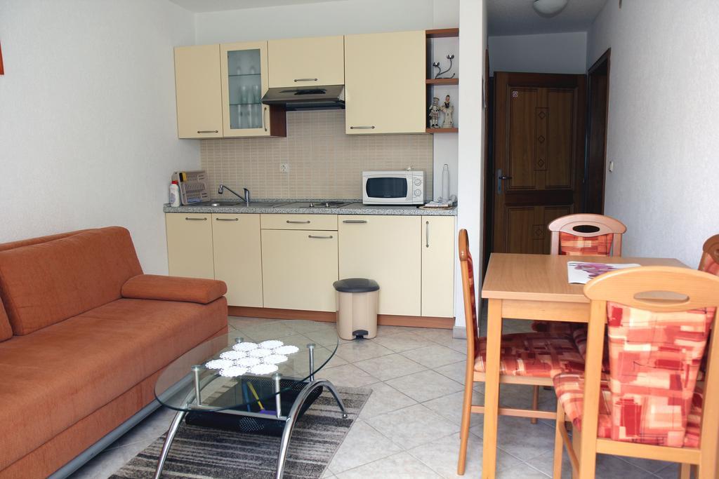 Apartments Kata Biograd Na Moru Esterno foto